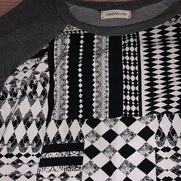 patterned blouse - Picture 2 of 3